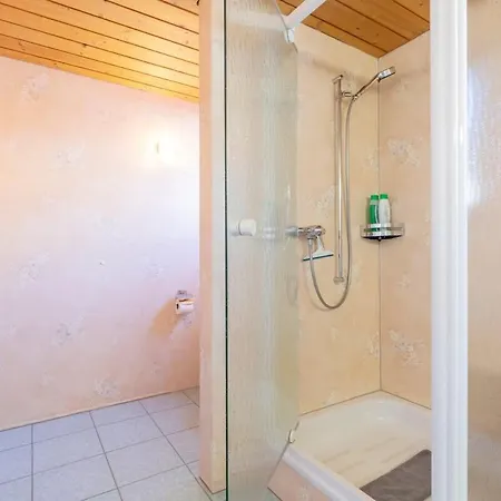 Apartment Condor - Aare Jungfrau Ag